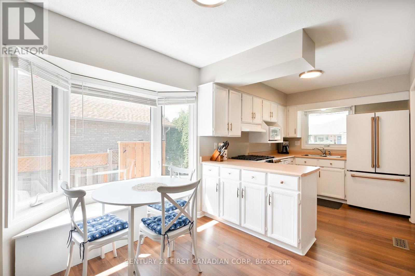 Photo 11 of 162 Ashley Crescent, London South ON