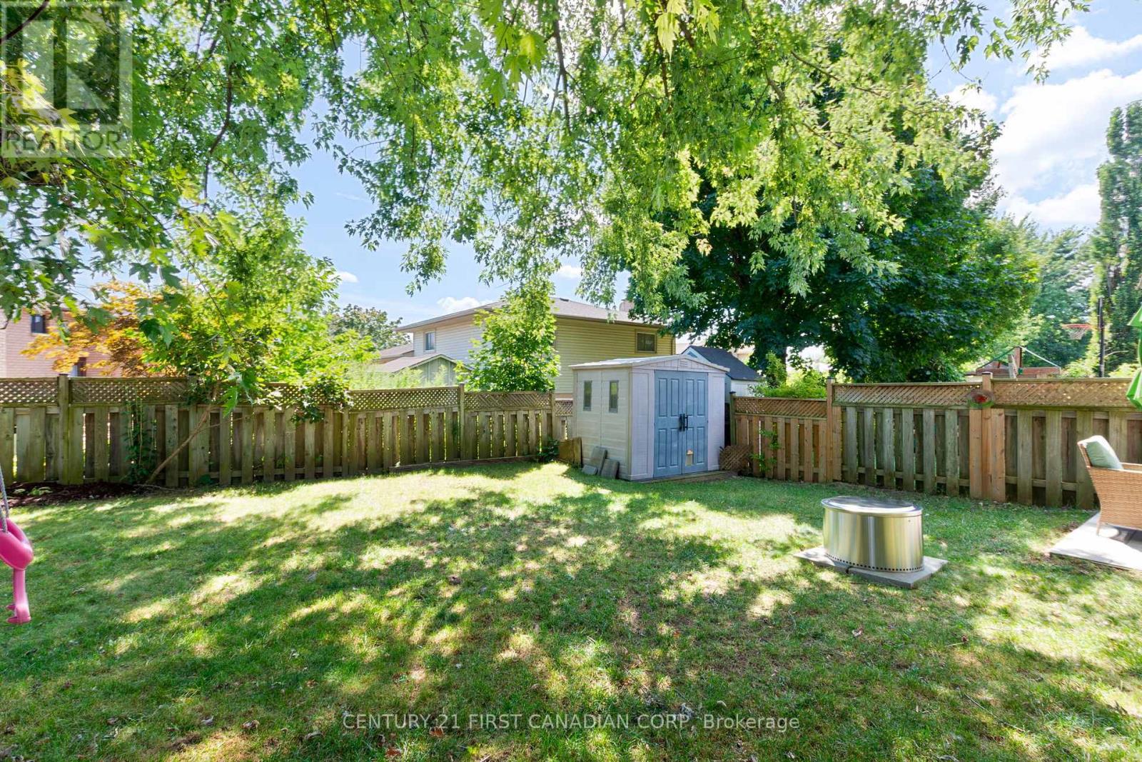 Photo 33 of 162 Ashley Crescent, London South ON