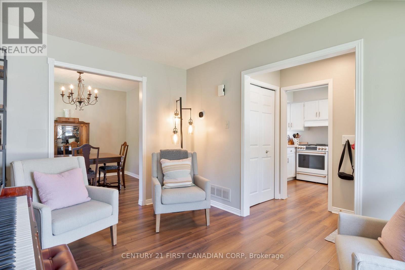 Photo 6 of 162 Ashley Crescent, London South ON