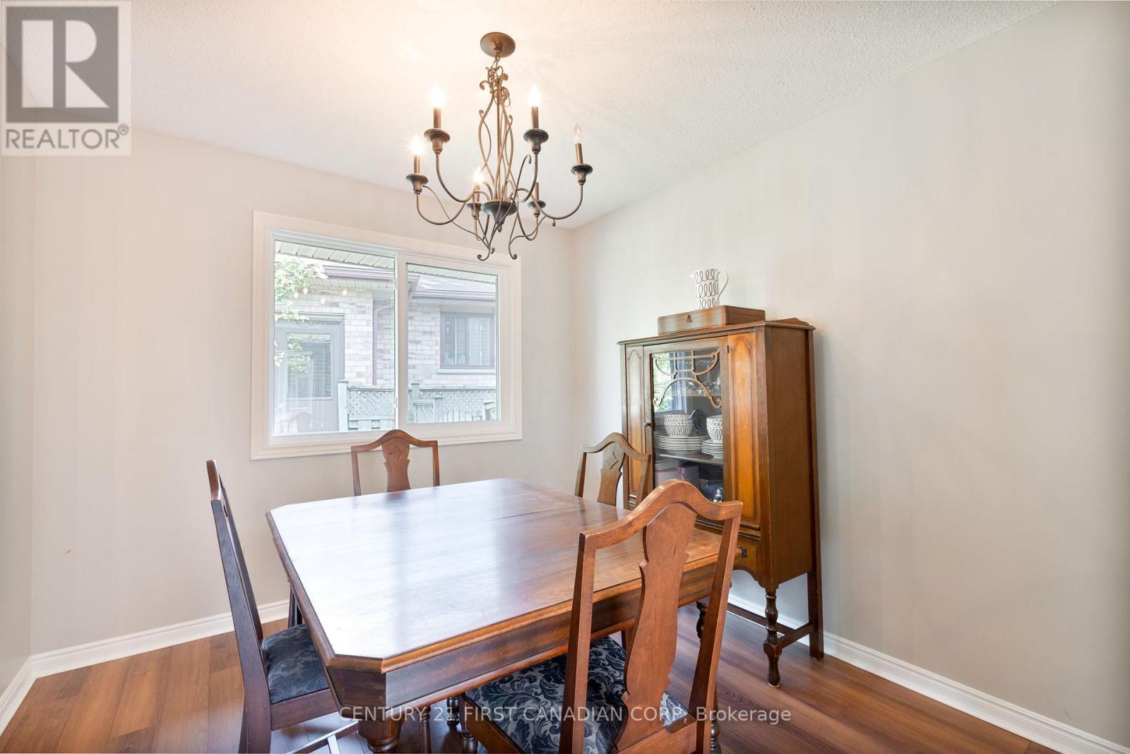 Photo 9 of 162 Ashley Crescent, London South ON