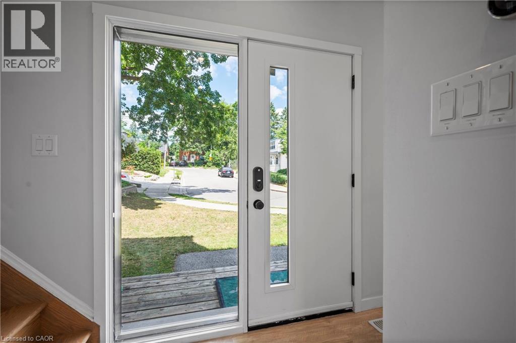 Photo 33 of 47 Gruhn Street, Kitchener ON