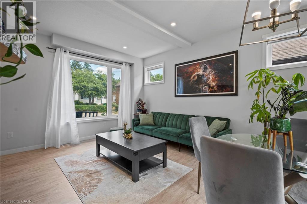 Photo 3 of 47 Gruhn Street, Kitchener ON