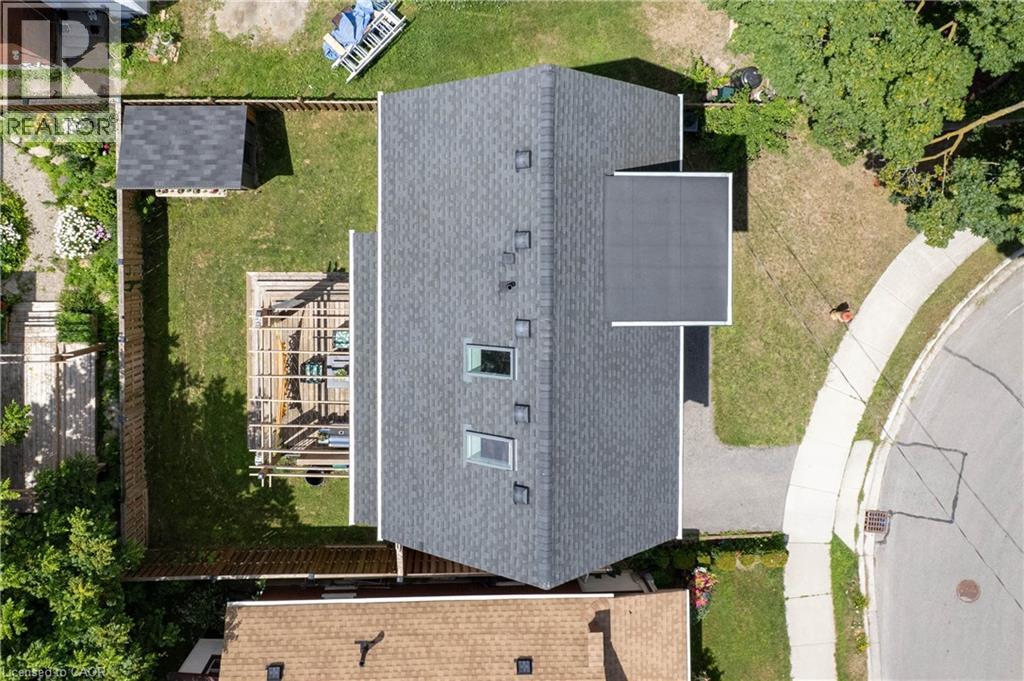 Photo 5 of 47 Gruhn Street, Kitchener ON