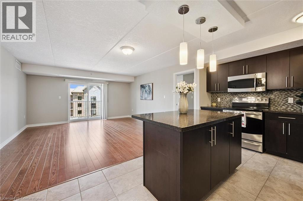 Photo 13 of 776 Laurelwood Drive Unit 609, Waterloo ON