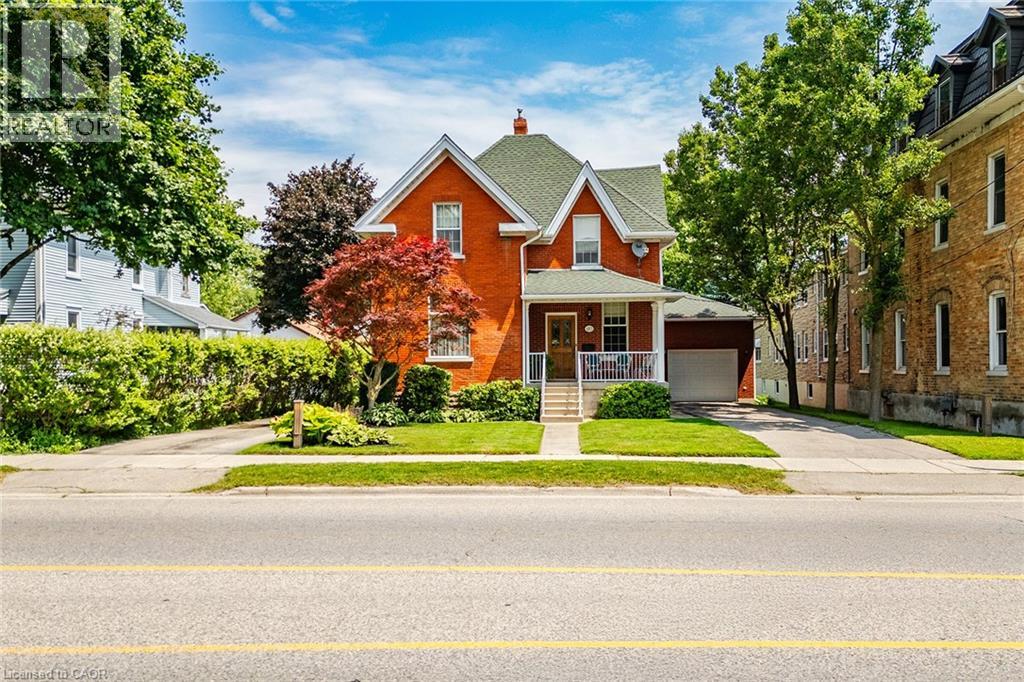 Photo 13 of 483 Main Street W, Listowel ON