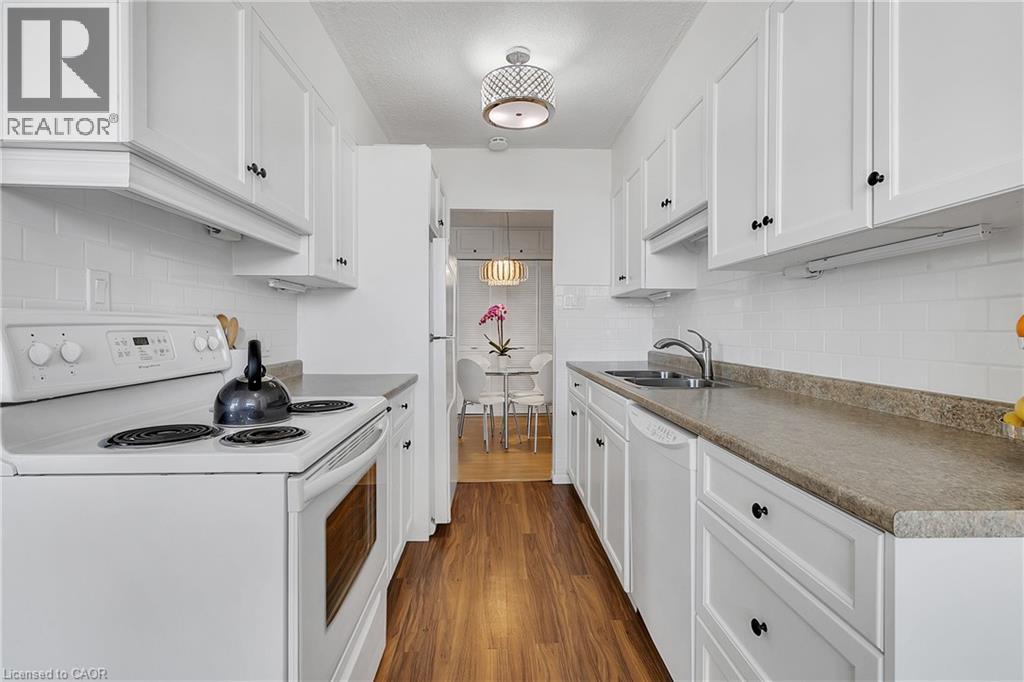 Photo 30 of 81 Church Street Unit 702, Kitchener ON