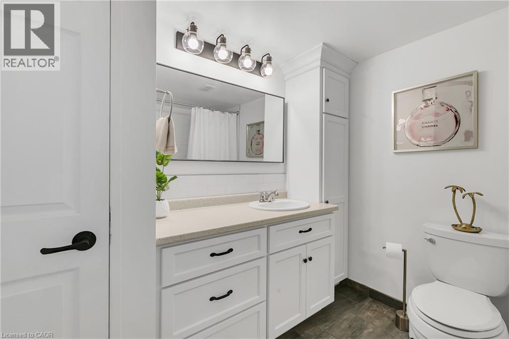 Photo 13 of 81 Church Street Unit 702, Kitchener ON
