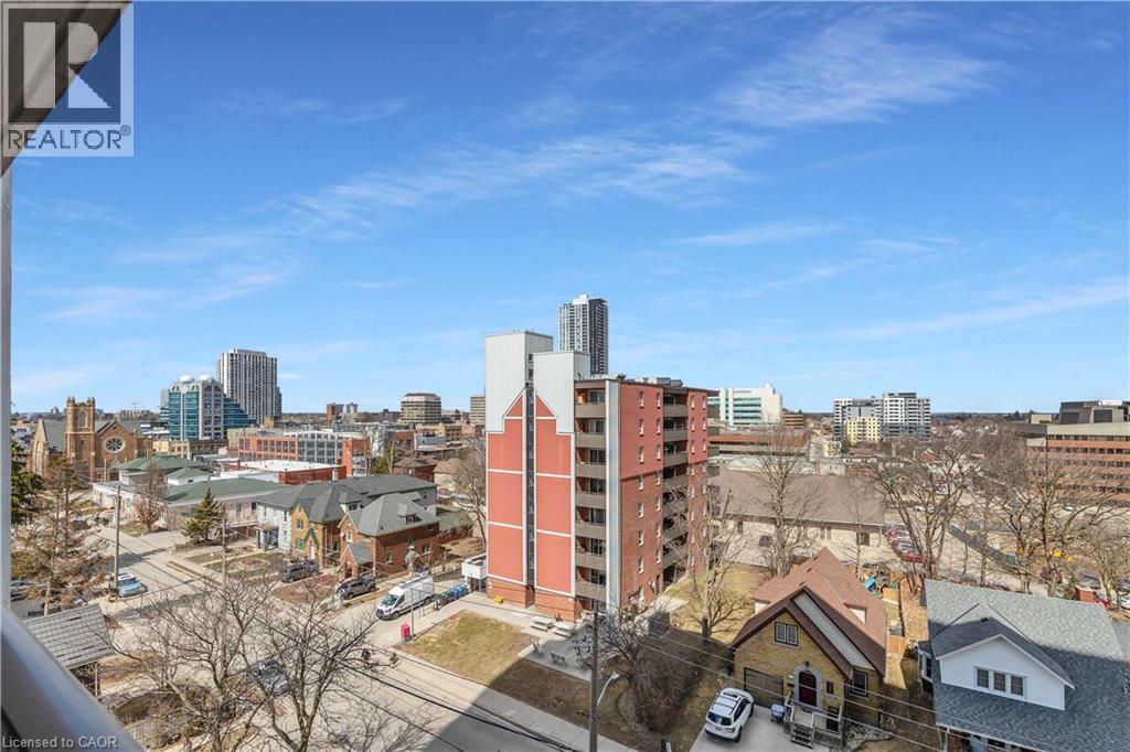 Photo 12 of 81 Church Street Unit 702, Kitchener ON