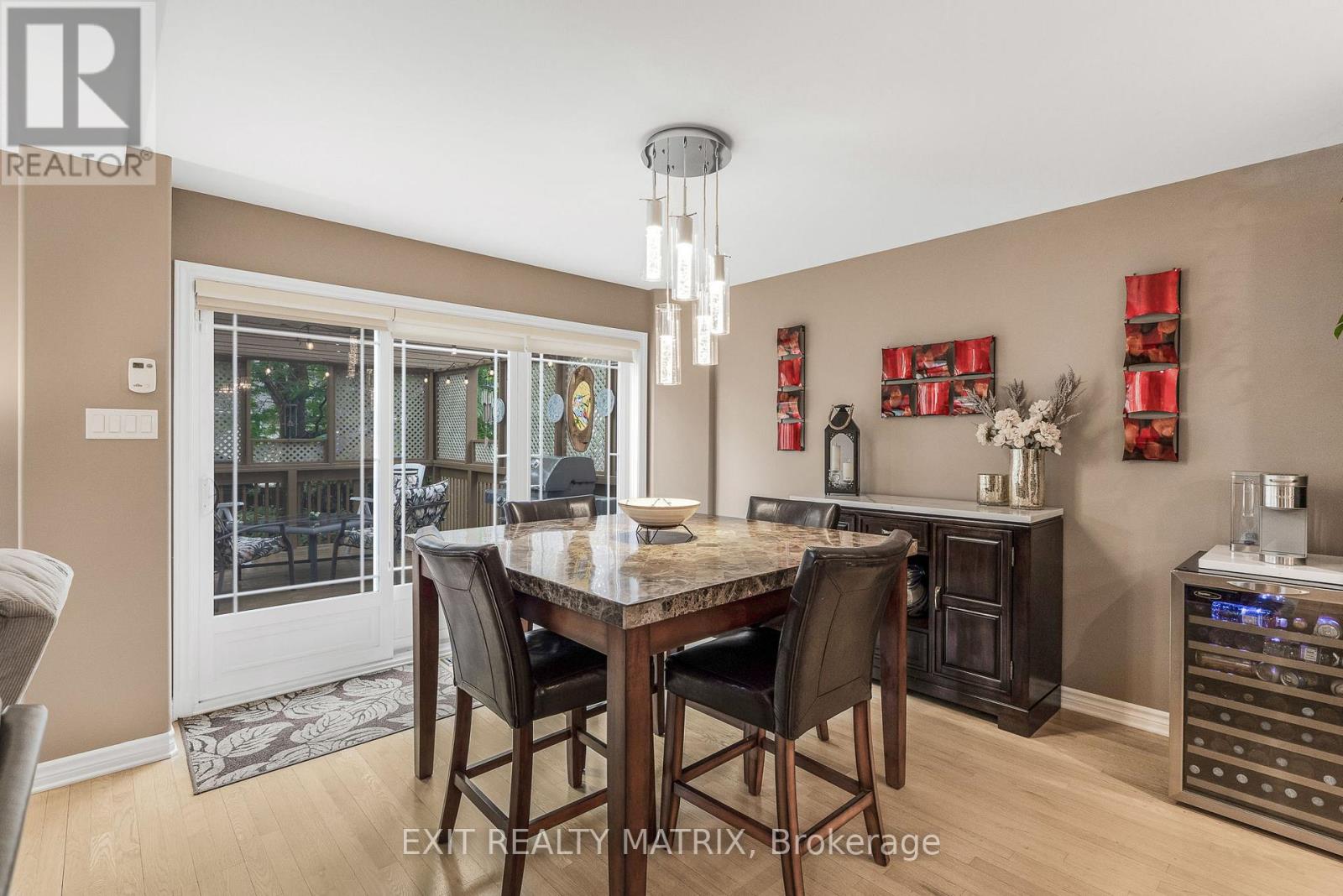 Photo 32 of 23 Cobblestone Drive, Russell ON