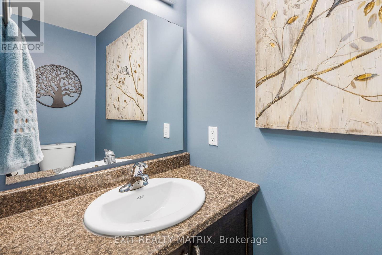 Photo 23 of 23 Cobblestone Drive, Russell ON