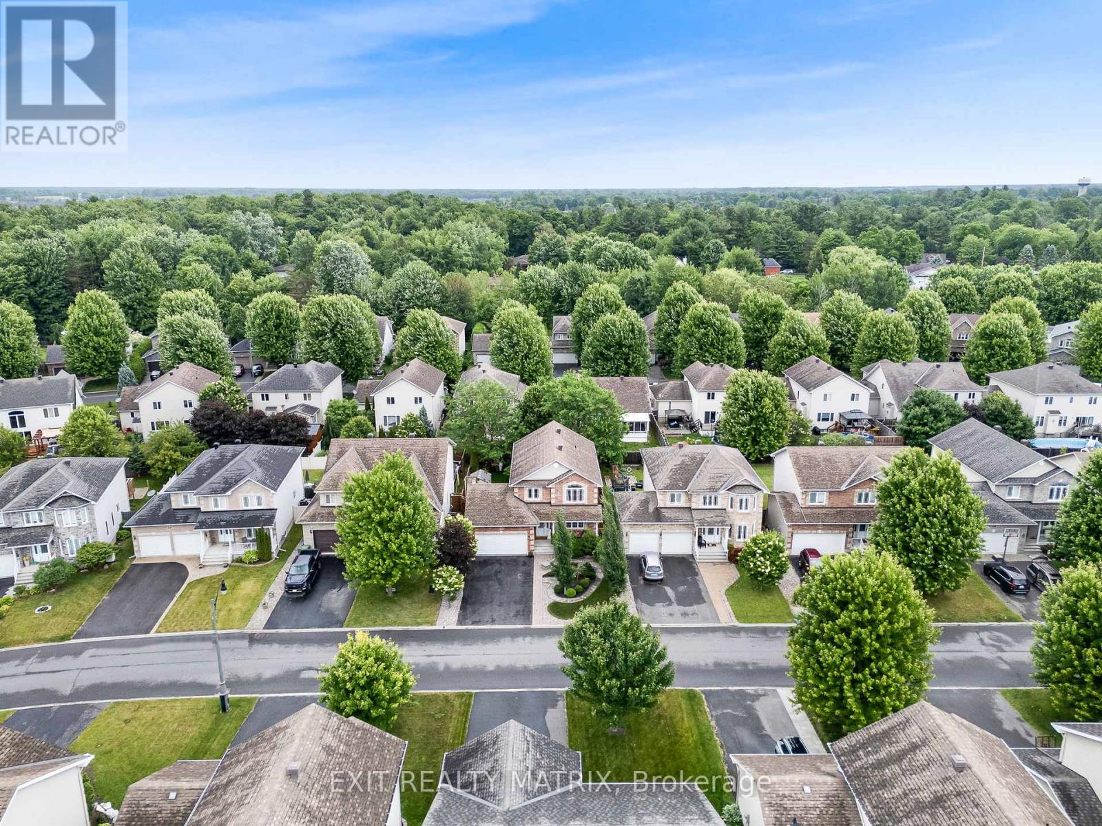 Photo 28 of 23 Cobblestone Drive, Russell ON