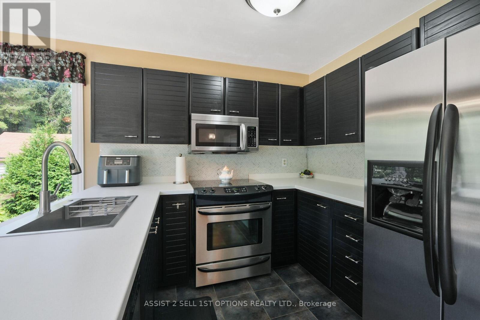 Photo 33 of 1884 Chaine Court, Ottawa ON
