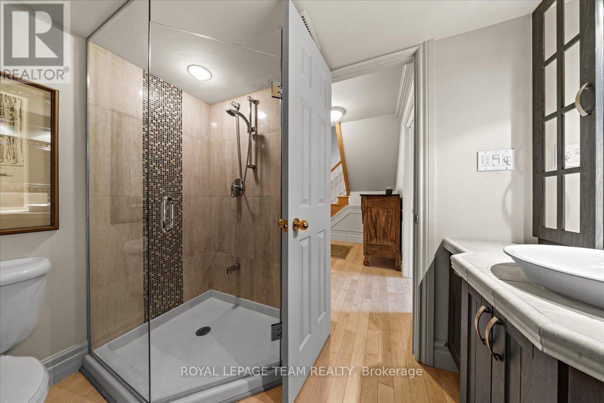Photo 41 of 14 27 Forsyth Lane, Ottawa ON