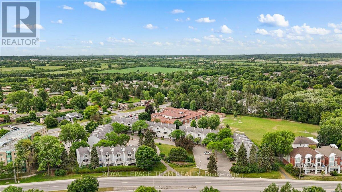 Photo 15 of 14 27 Forsyth Lane, Ottawa ON