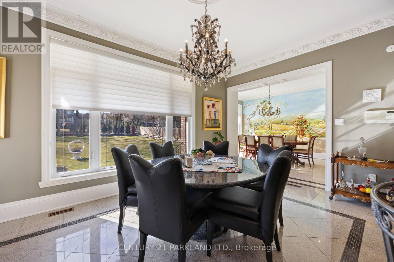 Photo 26 of 16 Boyle Drive, Richmond Hill ON