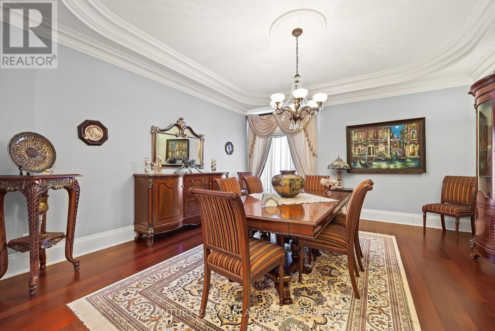 Photo 22 of 16 Boyle Drive, Richmond Hill ON