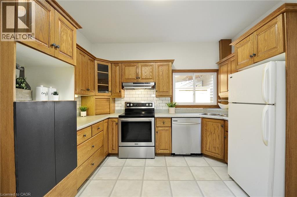 Photo 5 of 1206 Queens Bush Road, Wellesley ON