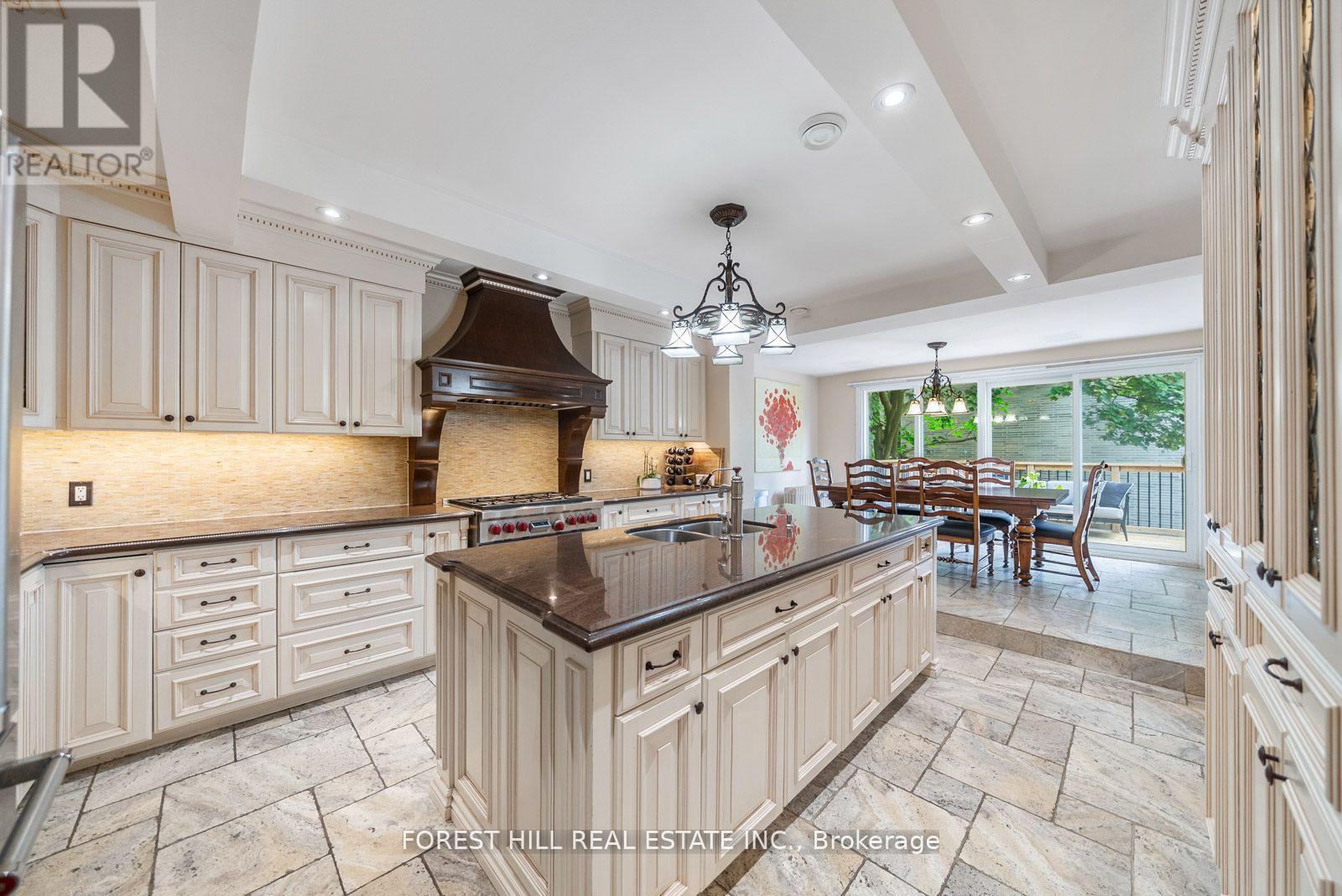 Photo 17 of 39 Ava Road, Toronto ON