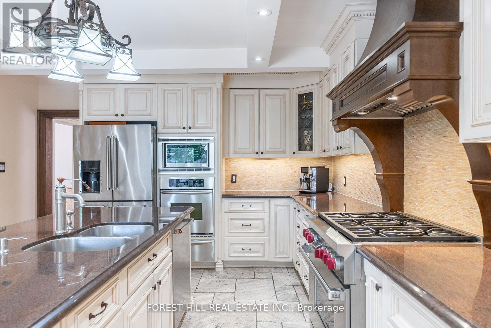 Photo 19 of 39 Ava Road, Toronto ON