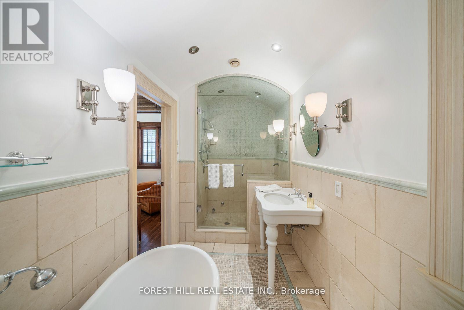 Photo 29 of 39 Ava Road, Toronto ON