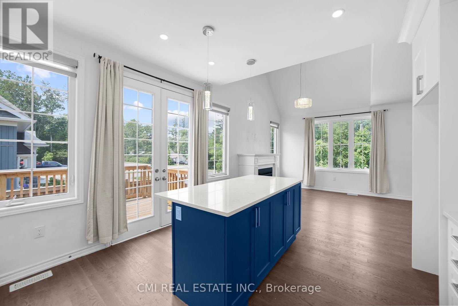 Photo 12 of 3205 Mosley Street, Wasaga Beach ON