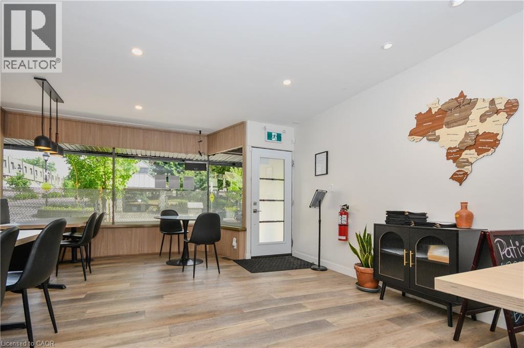 Photo 3 of 35 Queen Street E, Cambridge ON