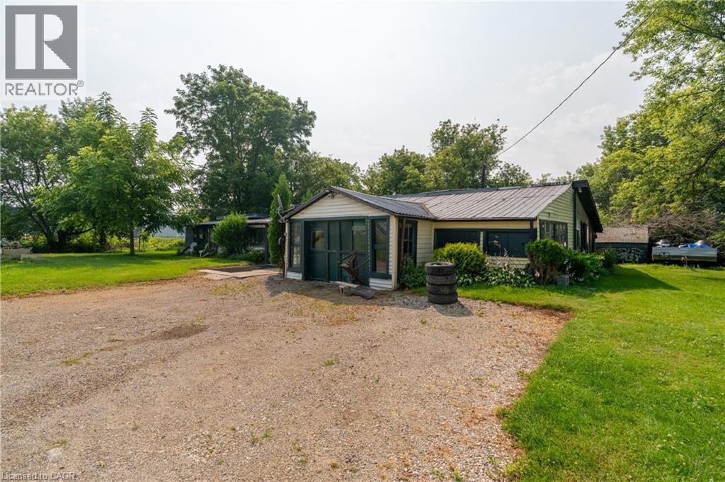Photo 12 of 1264 Parkinson Road, Woodstock ON