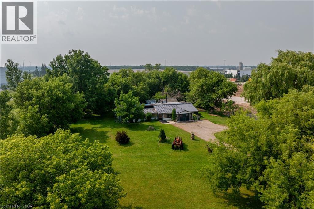 Photo 2 of 1264 Parkinson Road, Woodstock ON