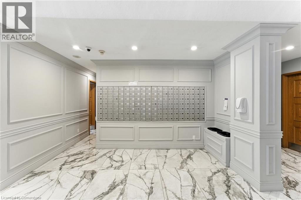 Photo 6 of 237 King Street W Unit 1104, Cambridge ON
