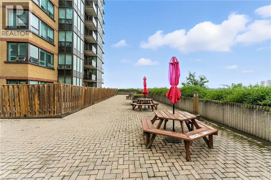 Photo 38 of 237 King Street W Unit 1104, Cambridge ON