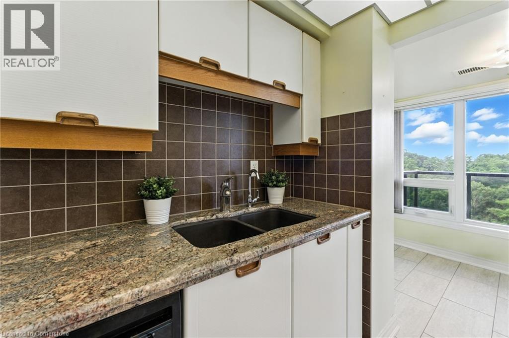 Photo 19 of 237 King Street W Unit 1104, Cambridge ON