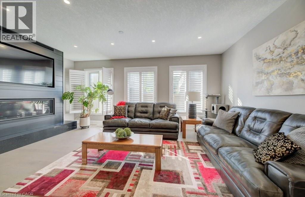 Photo 6 of 43 Greyhawk Street, Kitchener ON