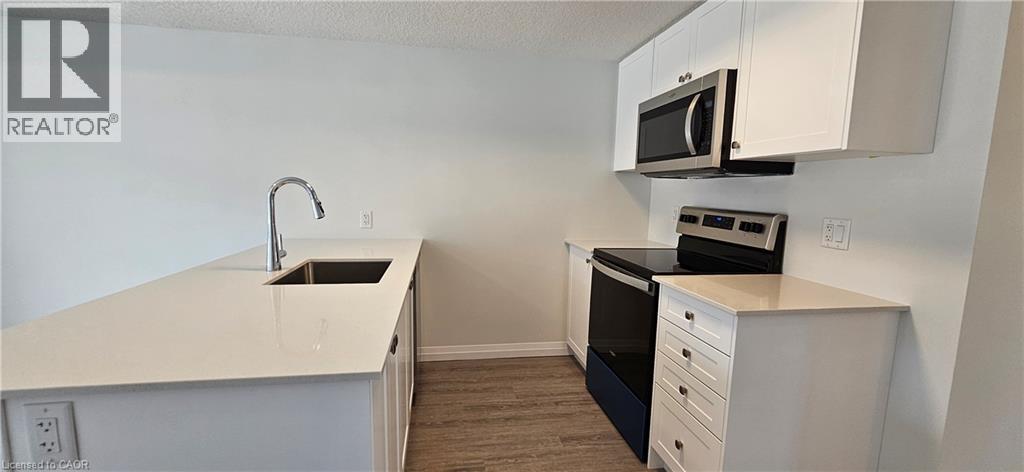 Photo 8 of 410 Northfield Drive W Unit E 15, Waterloo ON