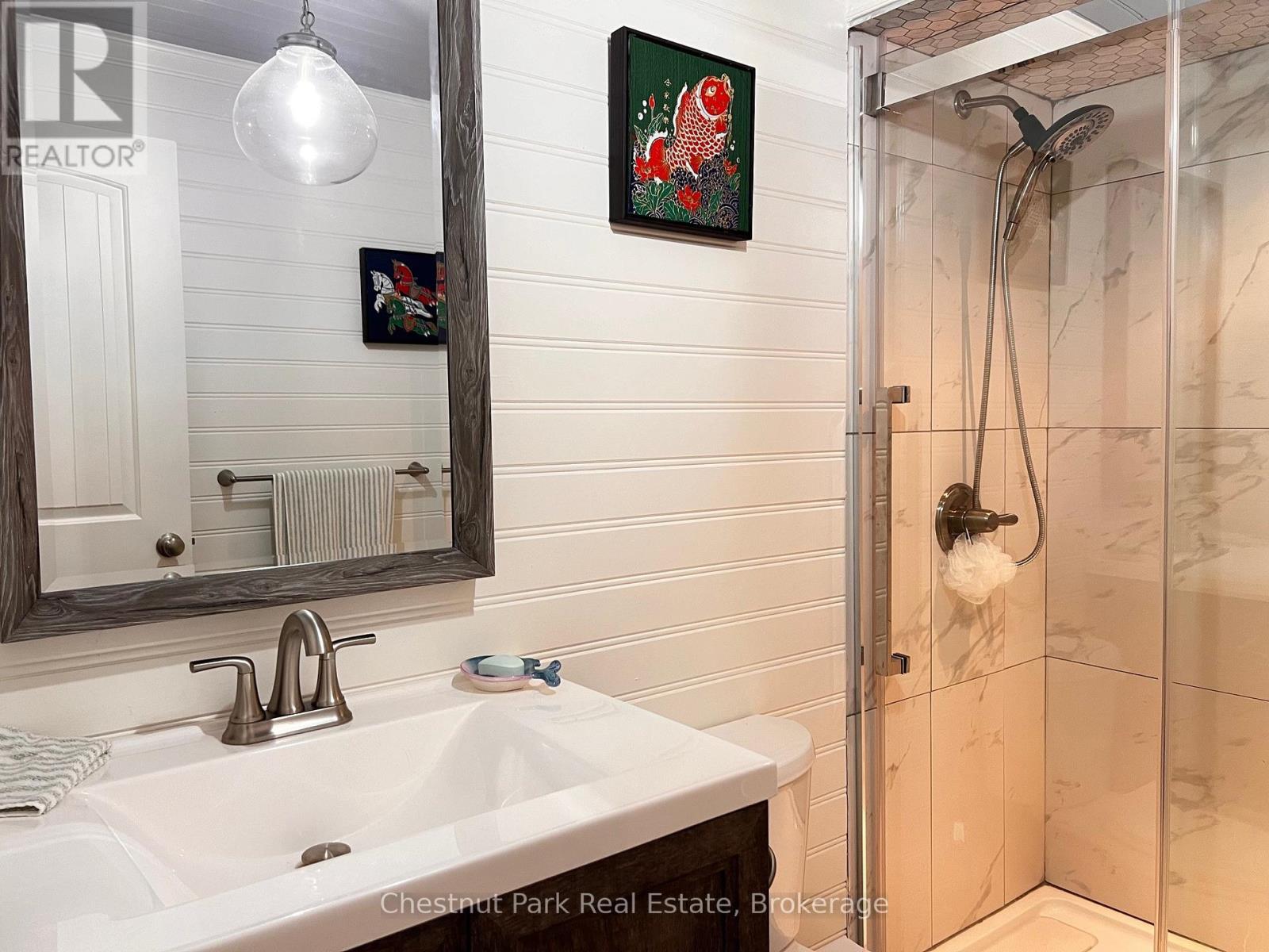Photo 10 of 27 Conservation Way, Collingwood ON