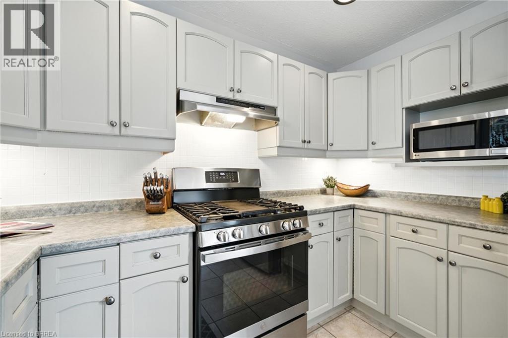 Photo 12 of 63 Court Drive, Paris ON