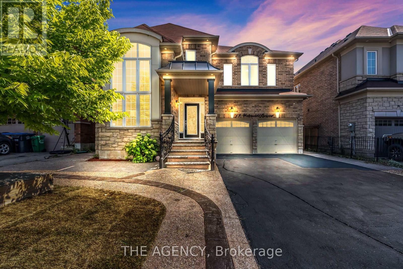Photo 1 of 13 Waterwide Crescent, Brampton ON