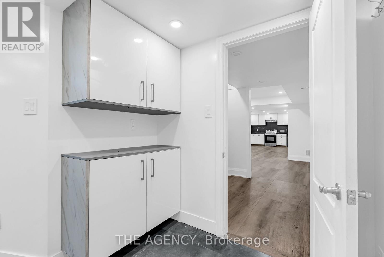 Photo 41 of 13 Waterwide Crescent, Brampton ON