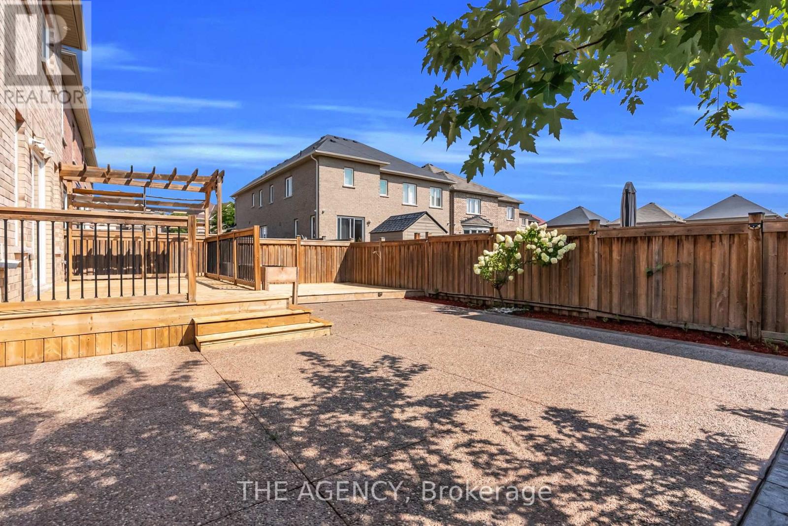 Photo 45 of 13 Waterwide Crescent, Brampton ON