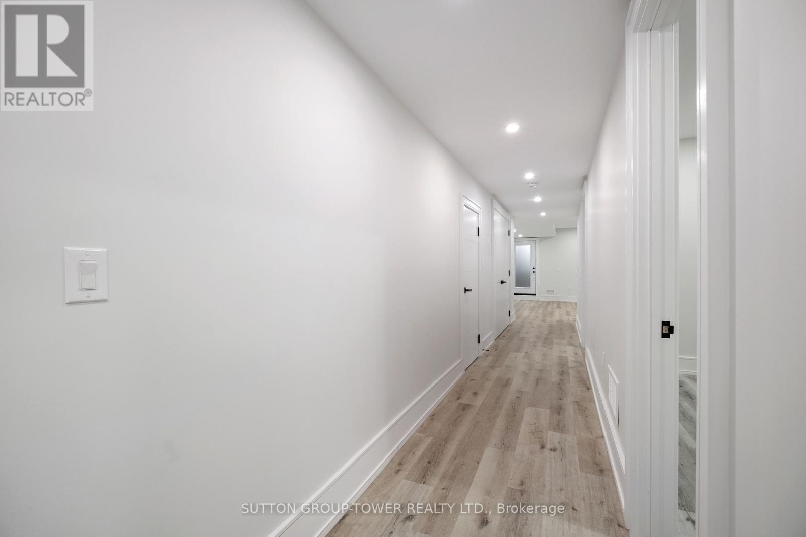 Photo 28 of 48 Silverthorn Avenue, Toronto ON