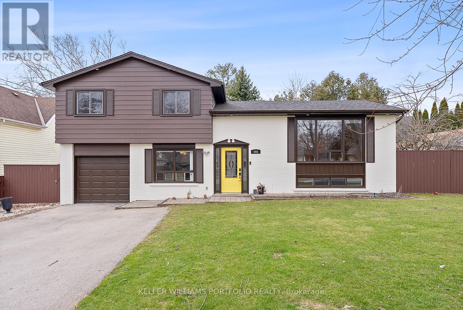 Photo 32 of 466 Fourth Line, Oakville ON