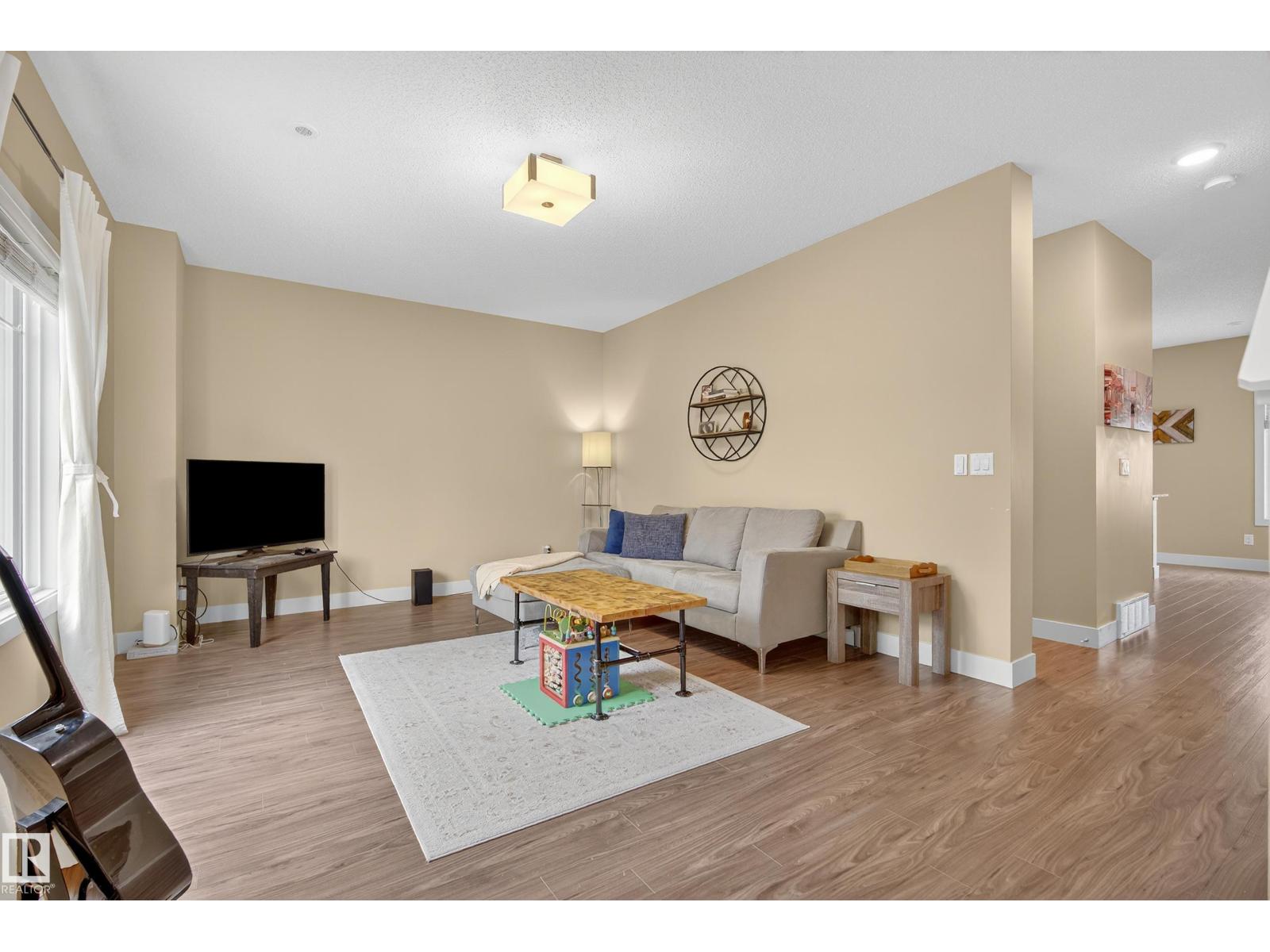 Photo 18 of 32 804 Welsh Dr Sw, Edmonton AB