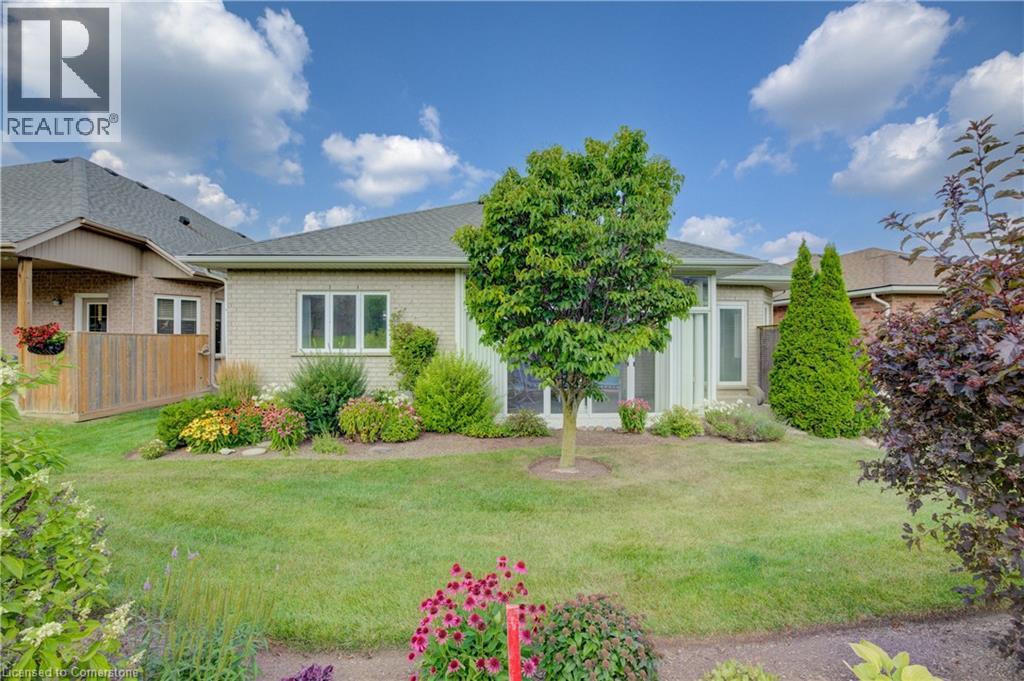 Photo 10 of 59 Devonshire Drive, New Hamburg ON