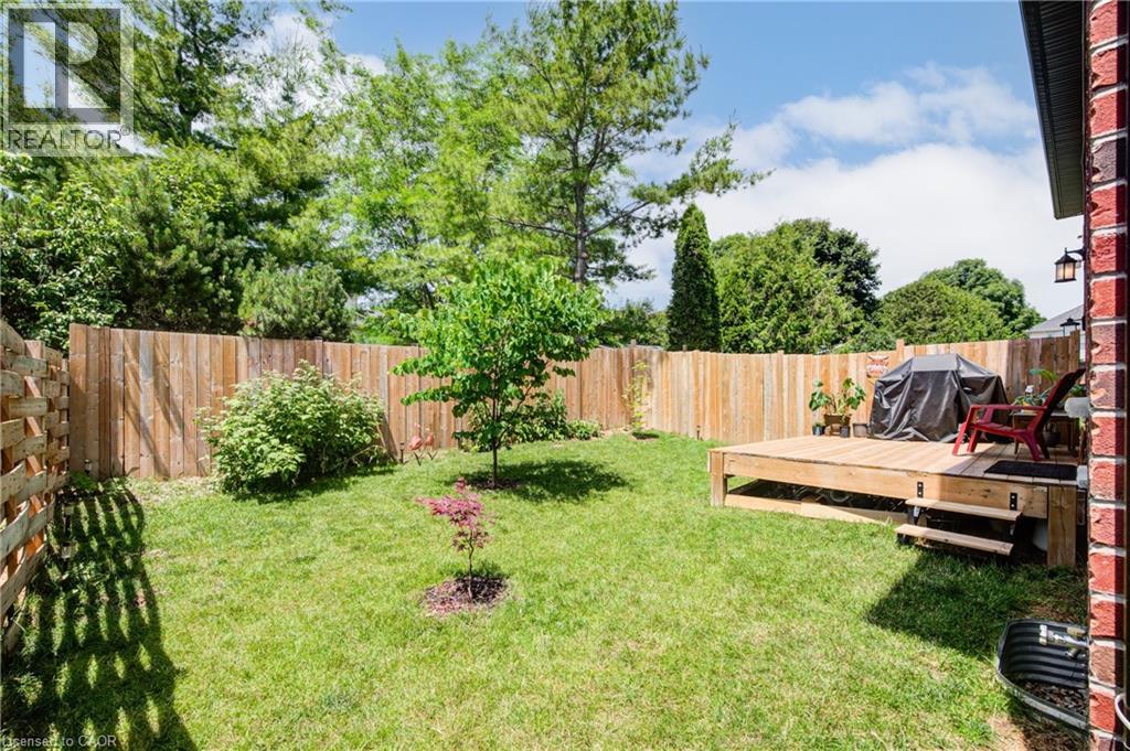Photo 12 of 63 Crab Apple Court, Wellesley ON