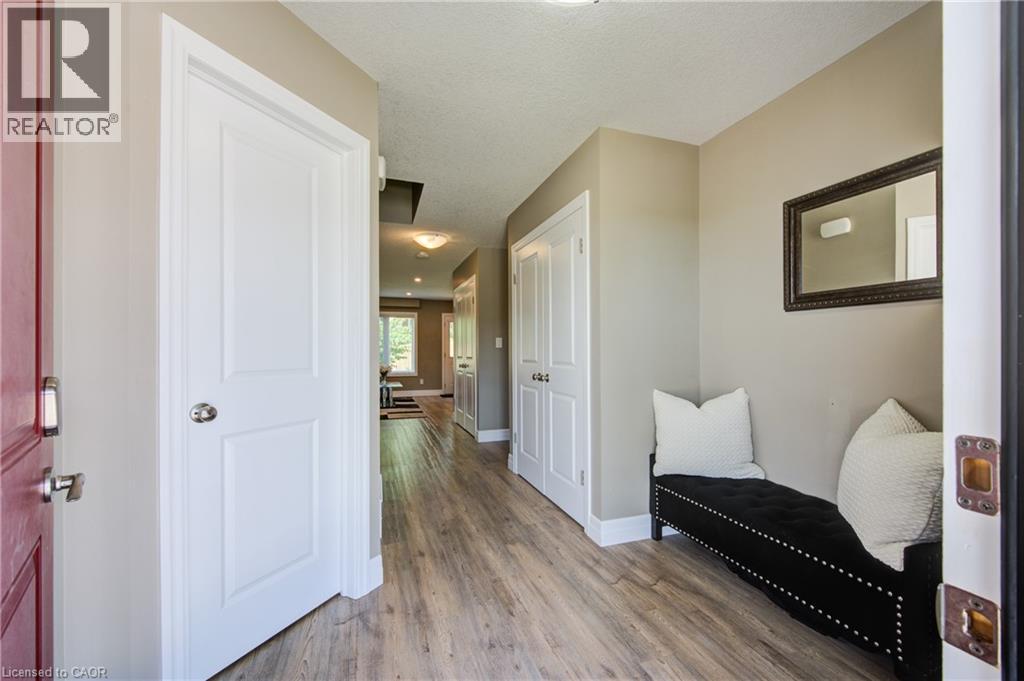Photo 30 of 63 Crab Apple Court, Wellesley ON