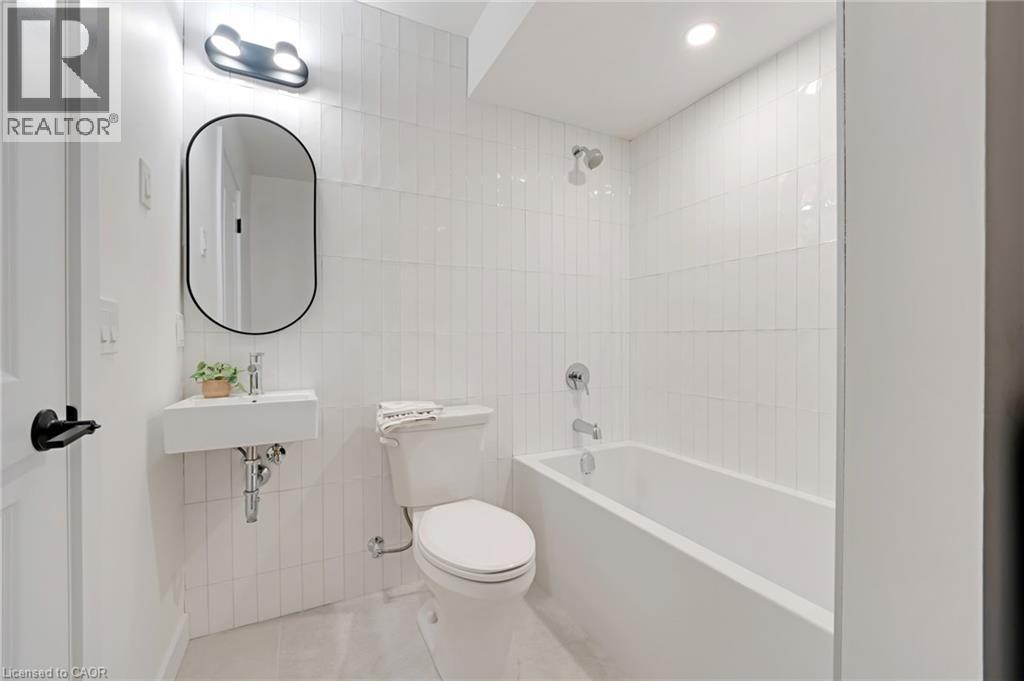 Photo 22 of 15 Cedar Street Unit 1, Kitchener ON