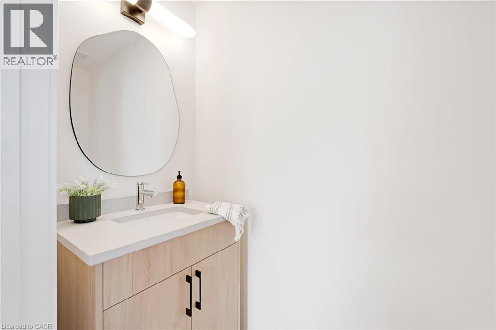Photo 8 of 15 Cedar Street Unit 1, Kitchener ON