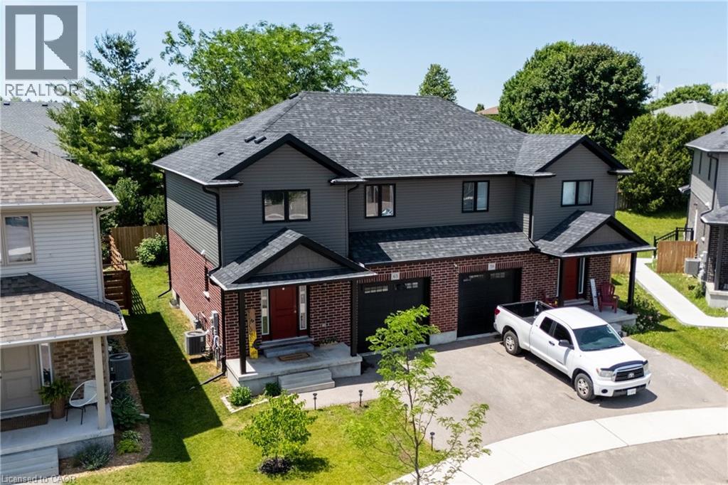 Photo 35 of 63 Crab Apple Court, Wellesley ON