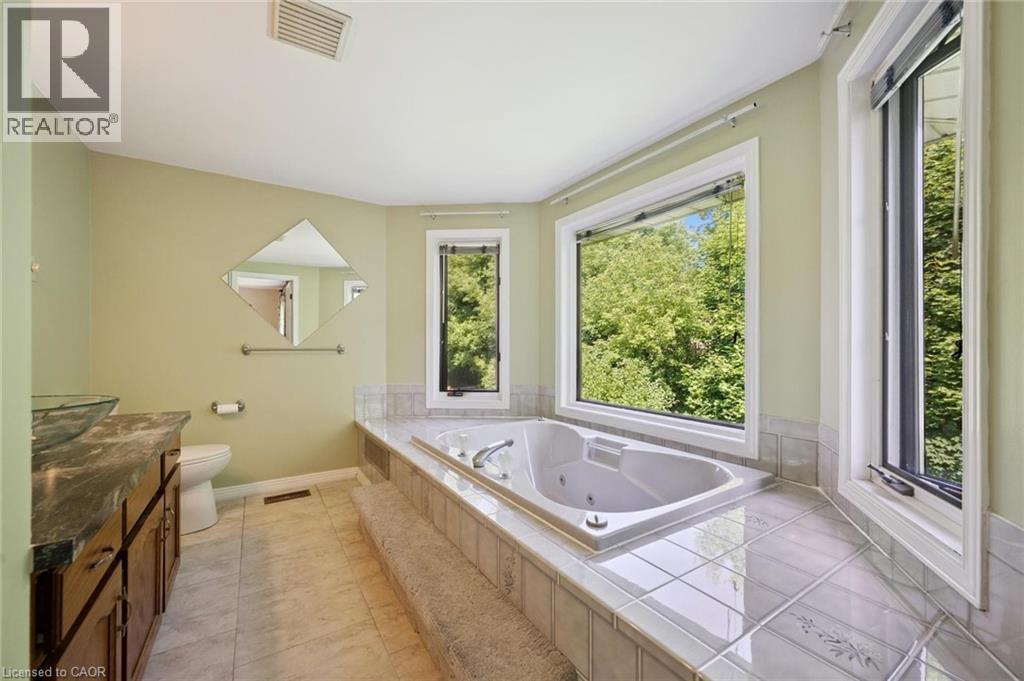 Photo 48 of 576 Royal Beech Drive, Waterloo ON