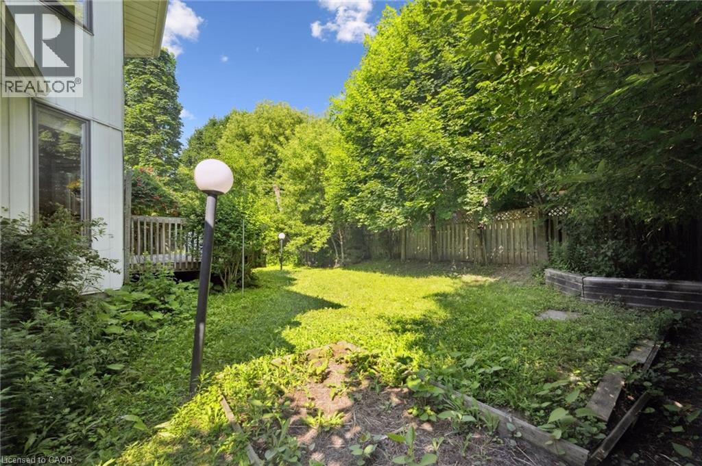 Photo 14 of 576 Royal Beech Drive, Waterloo ON