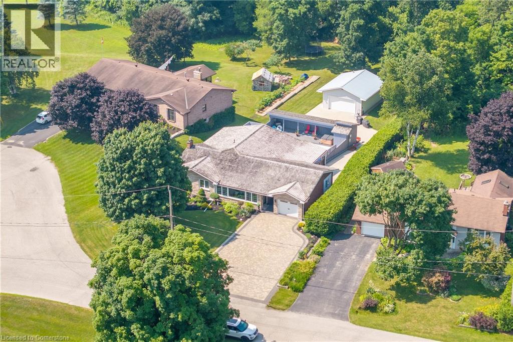 Photo 39 of 4 Colonial Drive, Ayr ON